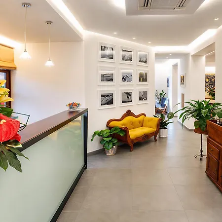 Tirreno Hotel 2*